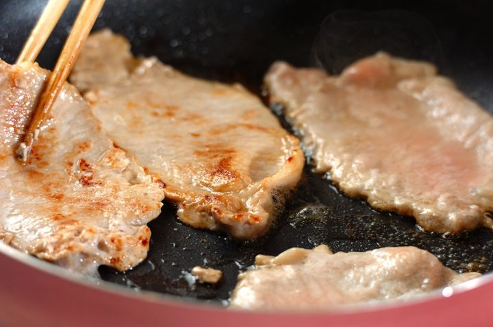 豚のカレーショウガ焼きの作り方1