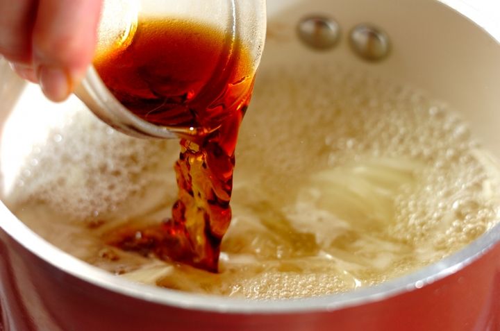 玉ネギのかきたま汁の作り方1