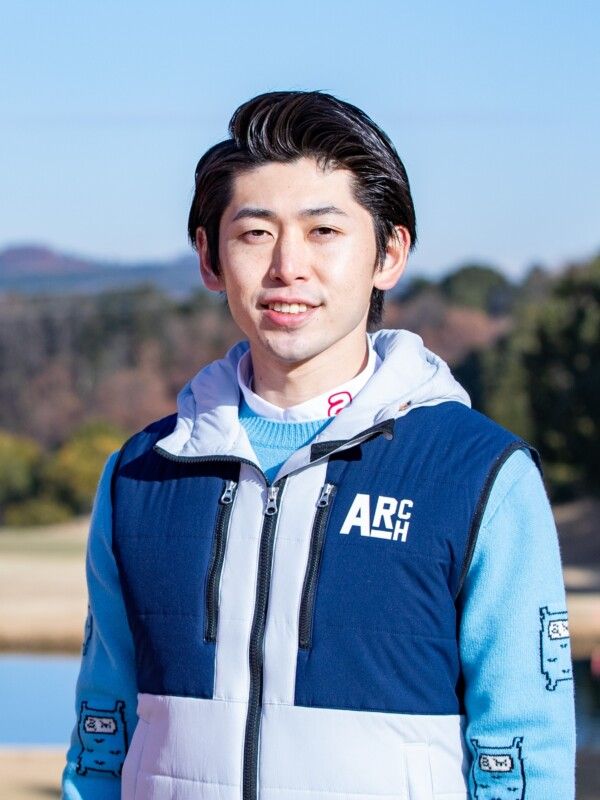 ビハインド・ザ・ボールができないのはスマホのせい？人気コーチがレッスン