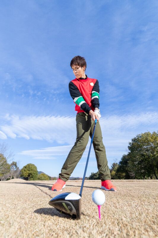 ビハインド・ザ・ボールができないのはスマホのせい？人気コーチがレッスン