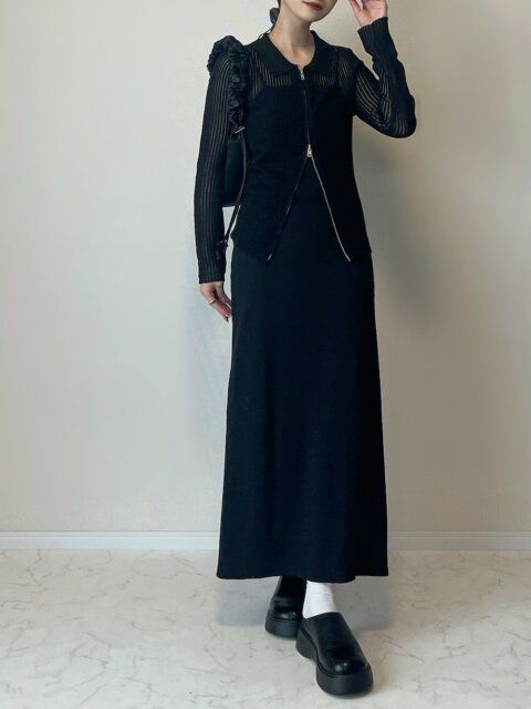 黒キャミワンピースコーデ1