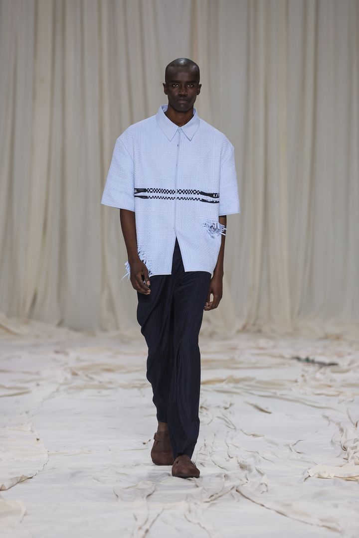 ウィン・ハムリン 2026年リゾートコレクションより。