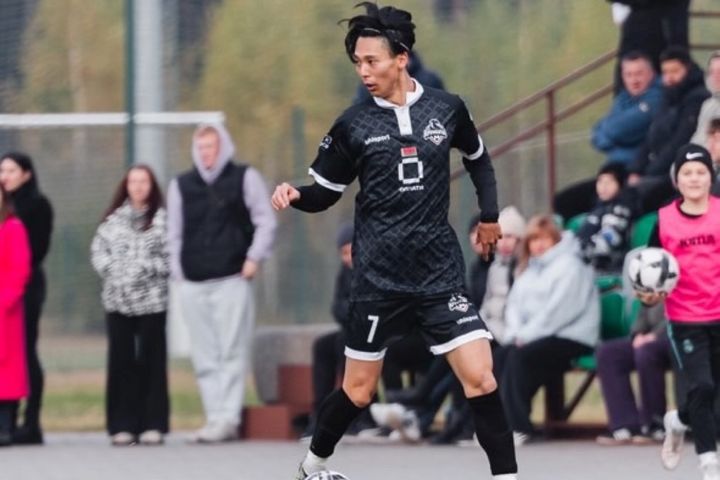 【インタビュー】サッカー選手と異国大学生をかけ持つ日本人MFが語る東欧の独裁国家の実態とは