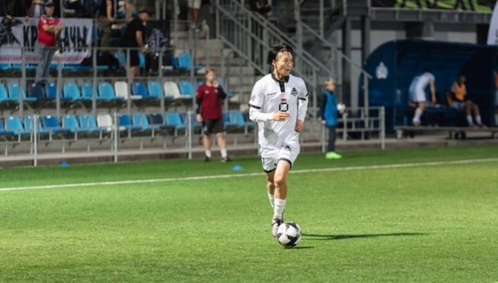 【インタビュー】サッカー選手と異国大学生をかけ持つ日本人MFが語る東欧の独裁国家の実態とは