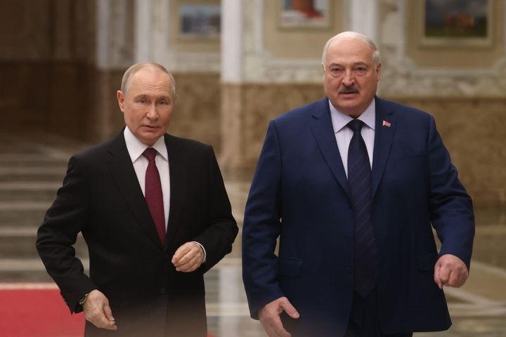 【インタビュー】サッカー選手と異国大学生をかけ持つ日本人MFが語る東欧の独裁国家の実態とは