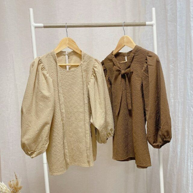 しまむらの楊柳ボリューム袖ブラウス