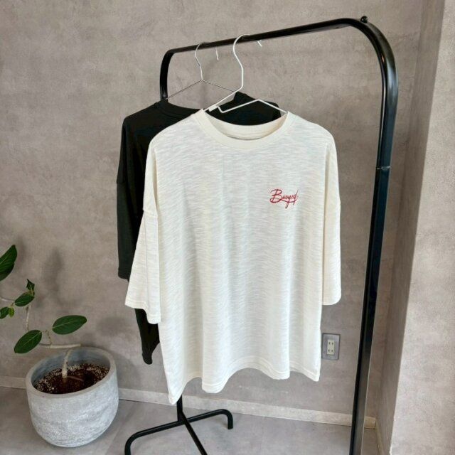 しまむらのスラブシアー配色プリントビッグTシャツ