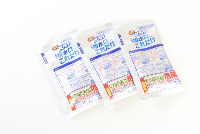 ダイソー 強力カビハイター お風呂の排水口そうじこれだけ 中身