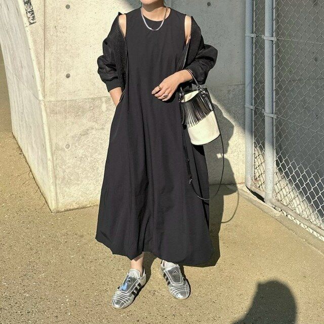 2025夏レディース大人黒バルーンワンピース