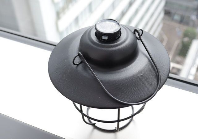 スタンダードプロダクツのソーラーライトは電源不要でどこでも設置できる