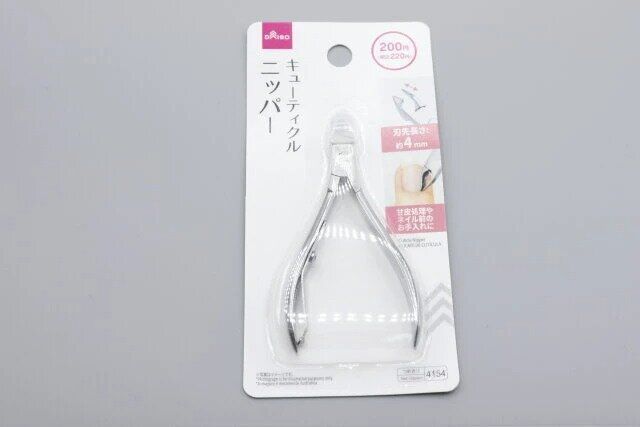 ダイソー ステンキューティクルニッパー パッケージ