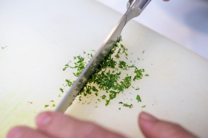 ミントを刻む