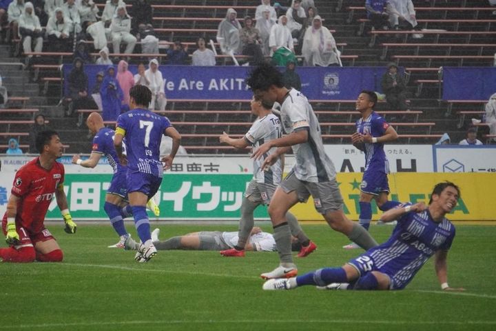 モンテディオ山形が秋田との東北対決制しリーグ戦5試合ぶりの勝利！土居聖真主将「ピッチで失ったものはピッチでしか返せない」