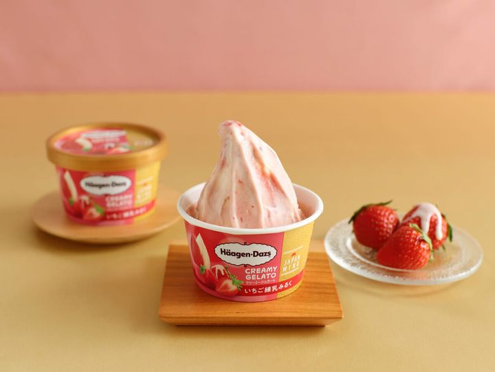 ミニカップ CREAMY GELATO『いちご練乳みるく』 2種類の味を混ぜたイメージ