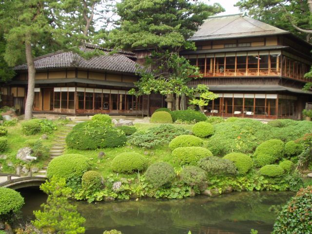 （公財）本間美術館