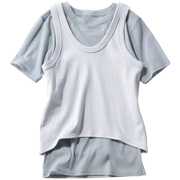 ジェーンスミスのシアーTシャツとタンクトップのレイヤードセット