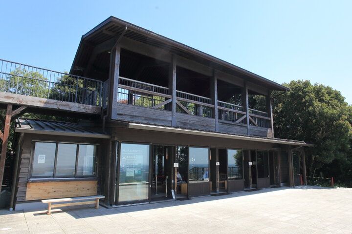 空と海と島々が織り成す英虞湾の絶景が目の前に。横山展望台＆天空カフェテラス
