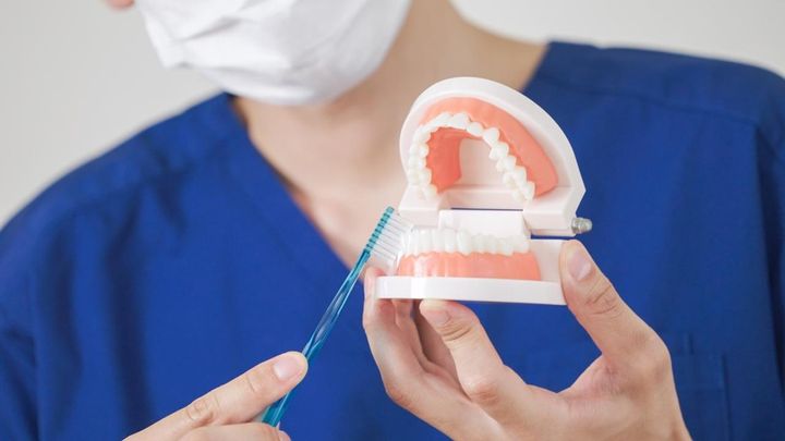 画像: 受付女性に『セクハラまがいな言動』を繰り返す患者 →「常連なら、、、」マダムの【痛烈な一言】