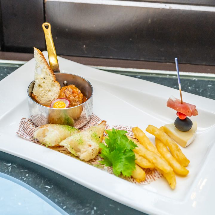 メインディッシュ盛り合わせ