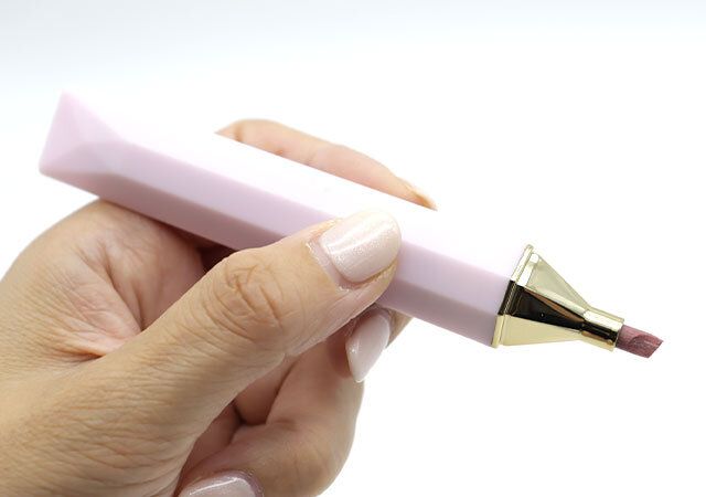 ダイソーのお洒落なマーカーペン（CHM、角型、ピンク＆パープル、2本）