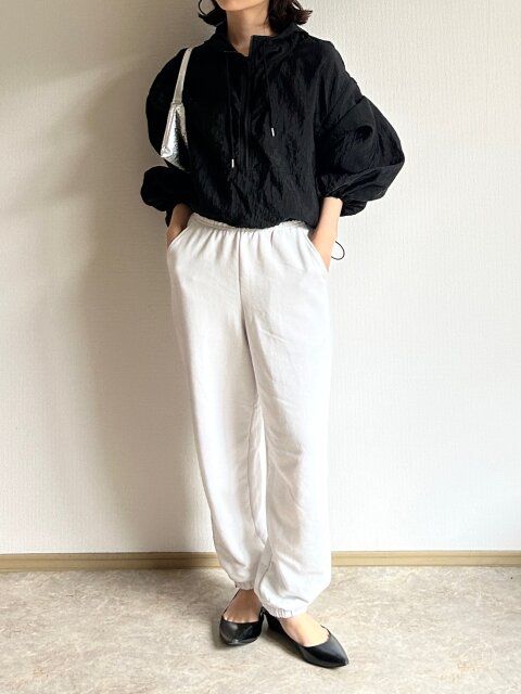 style②アノラックパーカで大人スポーティに