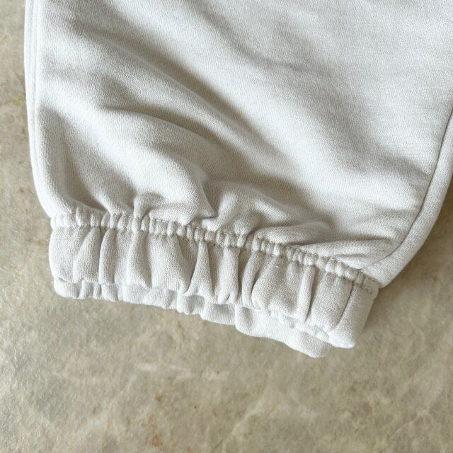 GU スウェットジョガーパンツ OFF WHITE 裾