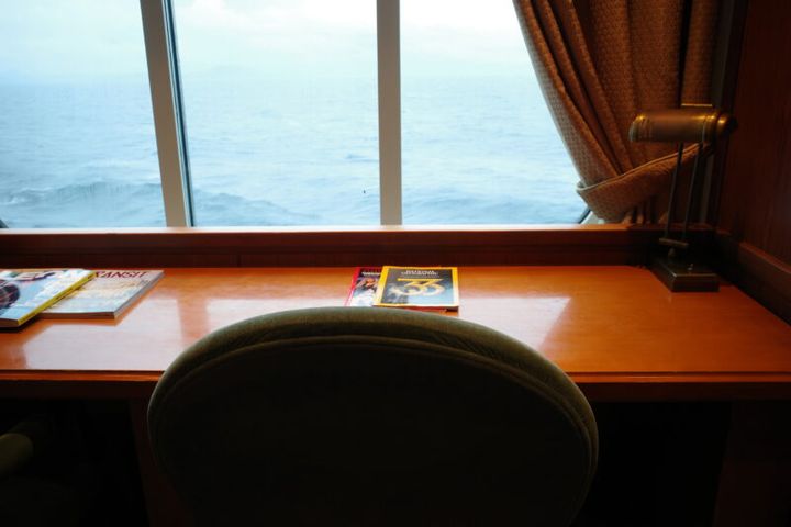 クイーン・エリザベスのライブラリー①