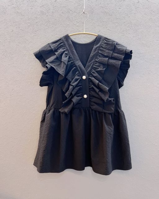 黒のサッカーカタフリルPO