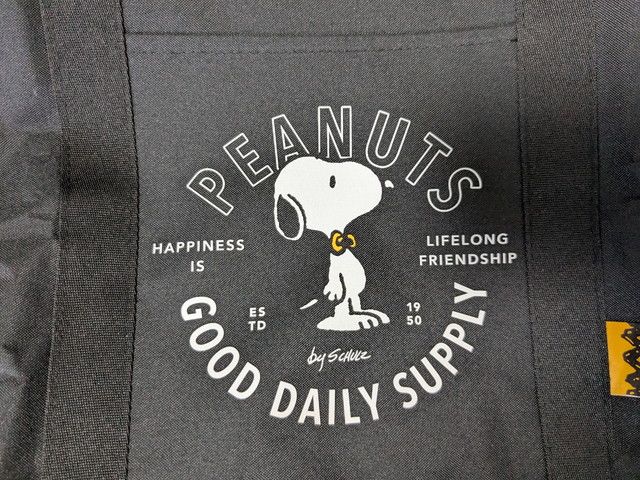 レジカゴサイズトートバッグスヌーピーのプリント