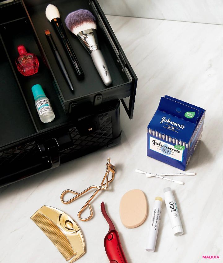 人気メイクアップアーティスト・中野明海さんのメイクボックスの中身を拝見。知られざる名品やプチプラアイテムも！