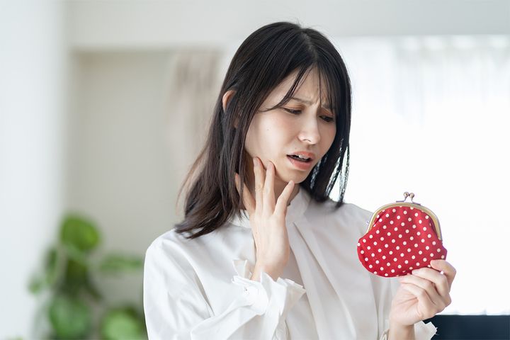 いっけなーい！ 赤字赤字！