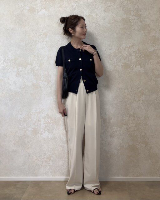 着回しコーデ③ワイドパンツで大人カジュアルコーデ