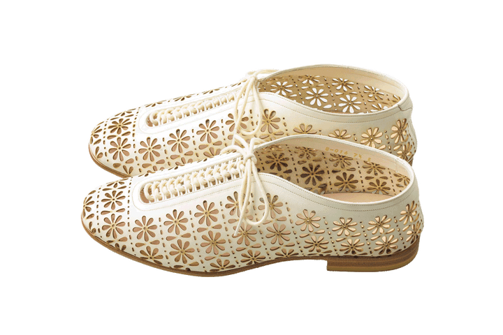 〈カルマンソロジー〉のシューズ