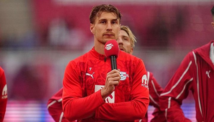 「ハンガリーのサムライが日本で充電中」 去就注目の32歳、日本文化を堪能！