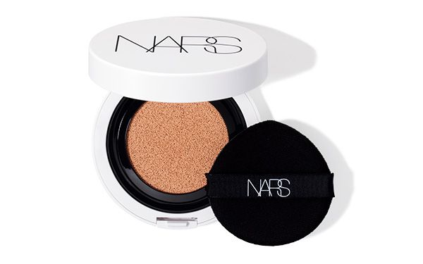 ライトリフレクティング セラムクッションファンデーション