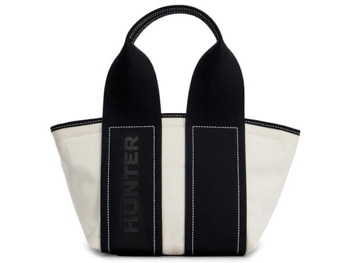 画像: 「REFINED STITCH CANVAS TOTE」￥30,800 出典：ハンター