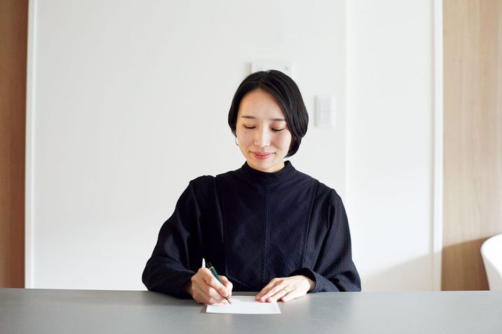 書道家の大江静芳さん