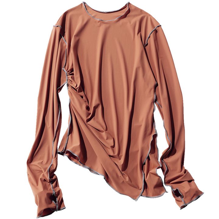 スピードのギャザーが大胆に入ったラッシュガードTシャツ