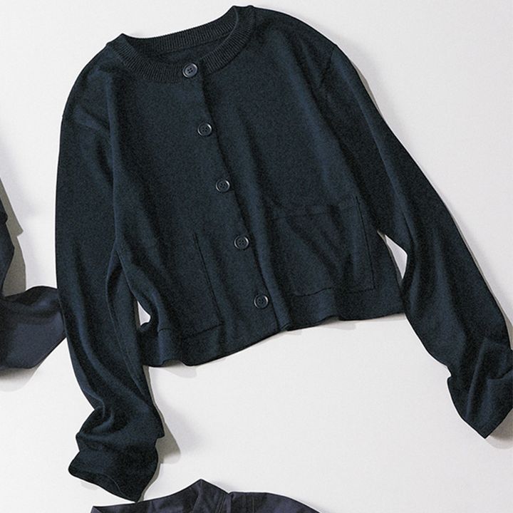 WRAYのネイビーカーディガン