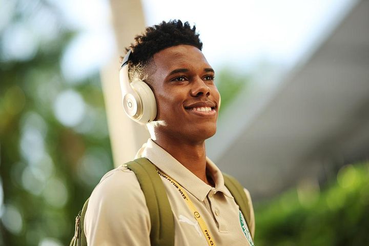 38歳になったメッシ、対戦した18歳神童を”震えさせる“ 「ウインクしてくれて足が震えた」