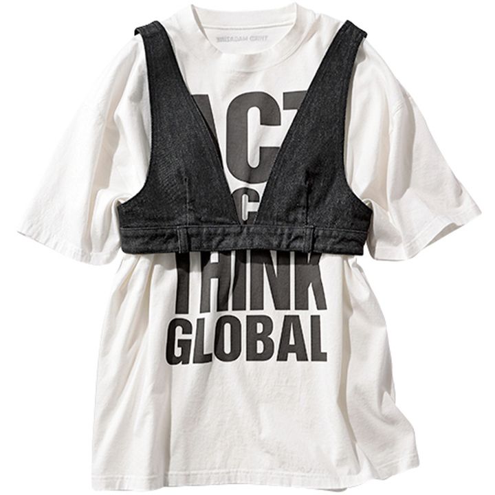 サードマガジンとキャサリン・ハムネットのロゴTシャツとデプレのビスチェのレイヤード