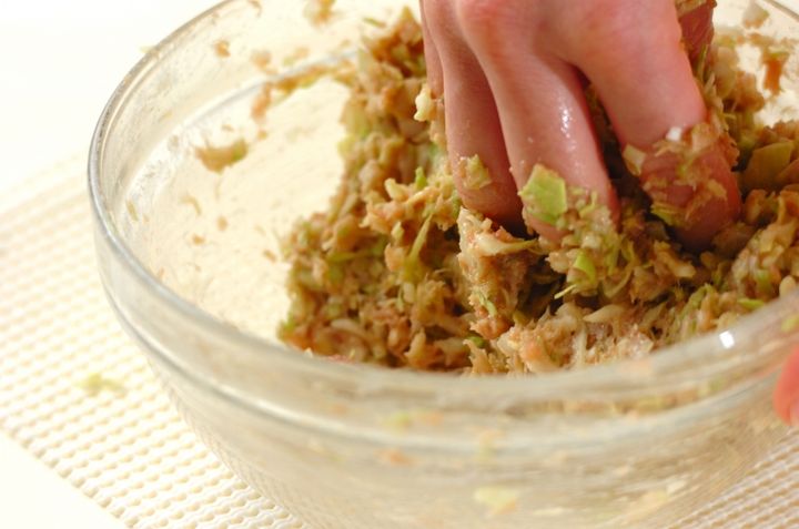 大葉がさわやか！しそ餃子の作り方3