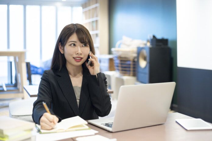 大人の恋愛は期待しない？自立した女性が選ぶ新しい愛の形