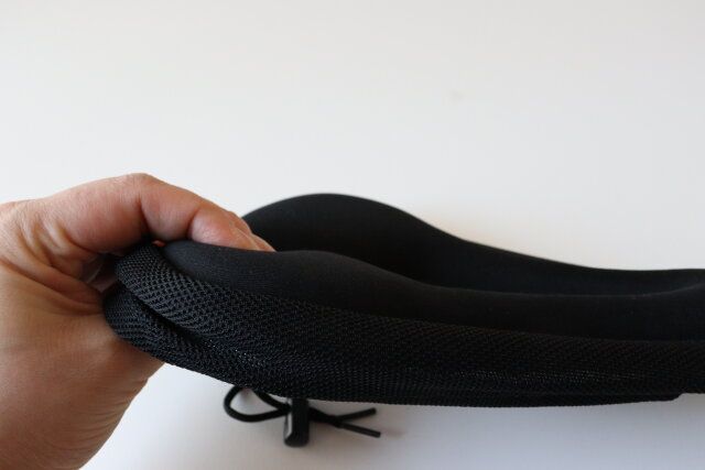 ダイソーの自転車クッションサドルカバーは厚みがしっかりある