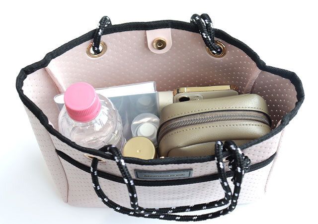 宝島社オトナミューズ8月号の付録のバンヤードストームの2WAYパンチングトート6