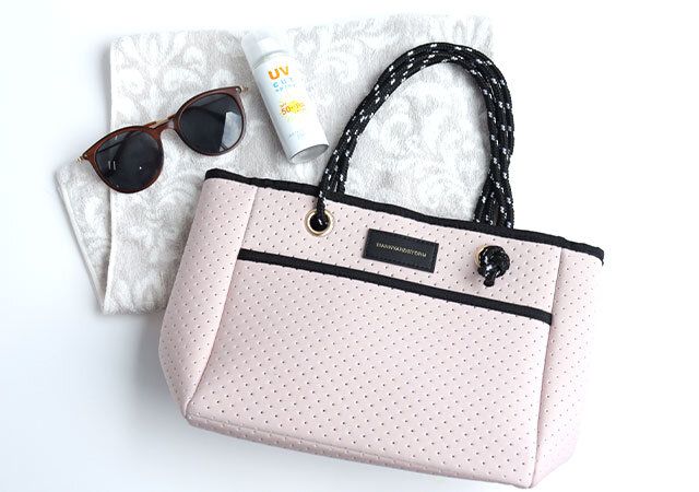 宝島社オトナミューズ8月号の付録のバンヤードストームの2WAYパンチングトート1