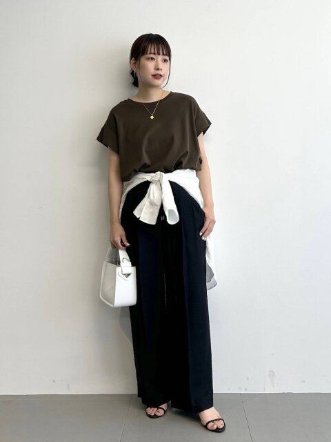 黒ワイドパンツコーデ2