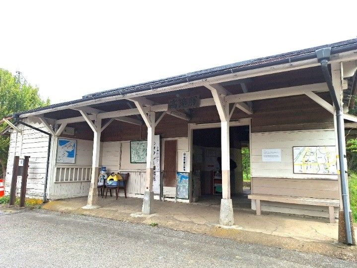 高滝駅外観