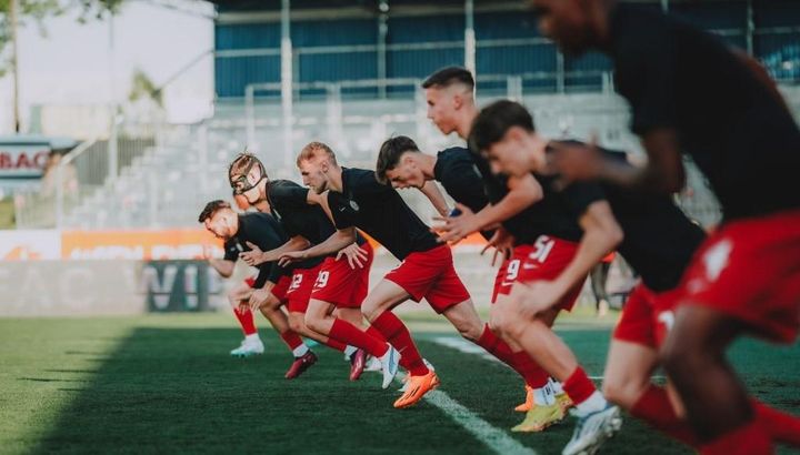 『若い日本人が加入』と現地紙報道…世界的グループ保有の欧州クラブ、また日本人選手獲得か