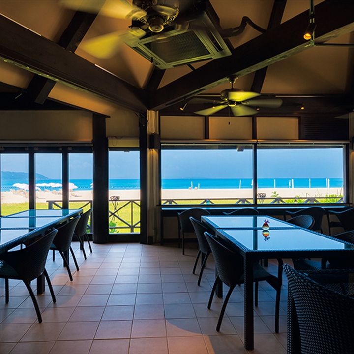 オクマ プライベートビーチ＆リゾートではクラブラウンジアクセスも